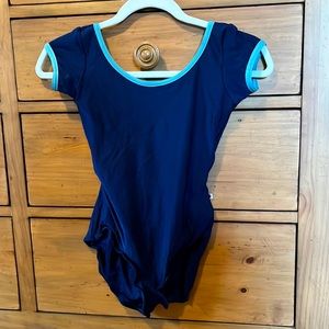 Yumiko “Veronique” Leotard